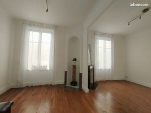 Loue F2 bis centre de St Max