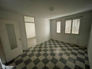 À LOUER bureaux commerciaux