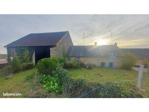 Maison en pierre à rénover avec grange auvergnate