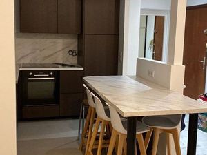 2p meublé 43m2 Pl Charles de Gaulle