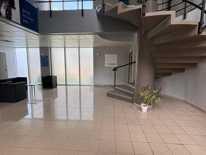 À Louer – Bureau de 55 m² avec terrasse – Montélimar Sud (ZAC Porte de la Provence)