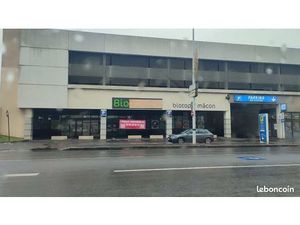 LOCAL COMMERCIAL 600m2 Centre Macon