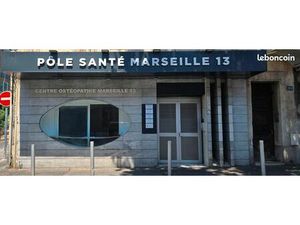 Local/Box dans centre médical/paramédical/bien-être