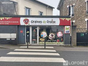 Local commercial 31 m² SAINT MICHEL SUR ORGE