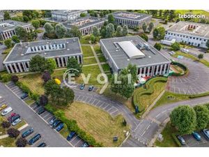 Local d'activité 9 020 m²