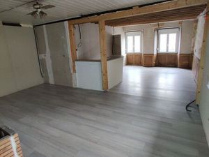 Maison jumelée à rénover + 220m2