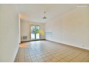 Studio 1 pièce 28 m²