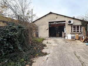 Hangar 260 m² Montreuil
