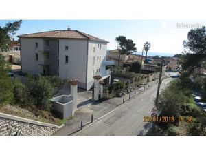 Sausset loue garage = 173 00 c.c