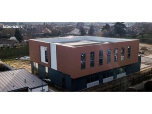 Local d'activité 424 m²