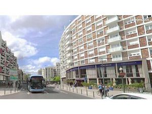 Local commercial 230 m²