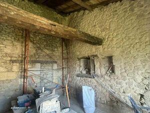 Maison en pierre de taille et moellons – 110 m² – À rénover – À 8 min de Créon