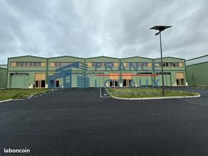 Local bureaux 2 961 m²