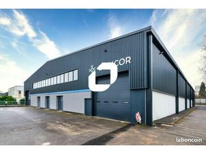 Local d'activité 2 504 m²