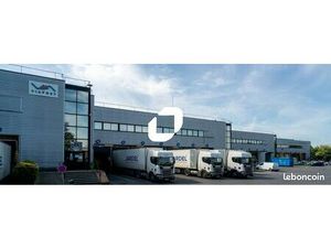 Local d'activité 2 549 m²