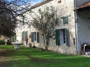 Viager occupé (valeur 210 000) – Maison de 122m2 avec terrain à Thenon (Dordogne) – Prix :