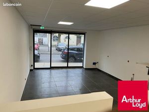 Local commercial 153 m²