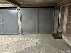 Vente grand parking Vincennes