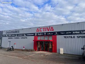 Local commercial 422 m²