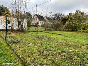 Terrain et dépendances