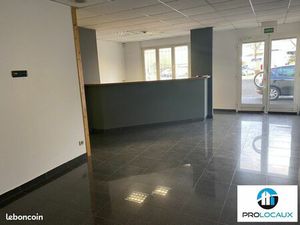 Local bureaux 343 m²