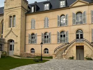 Location cabinet paramédical SENLIS