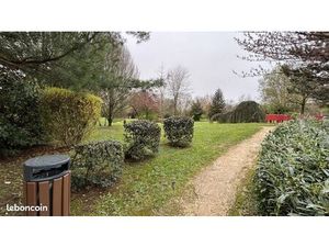 Local d'activité 500 m²