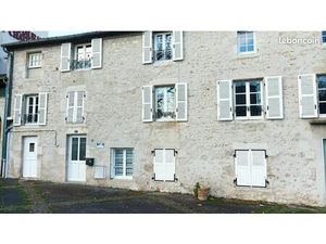 Location maison de ville 100 m2