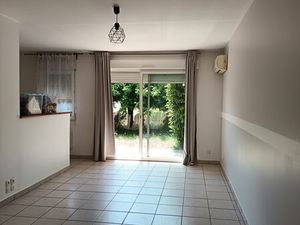 Vends appartement 2 pièces en rez-de-chaussée avec jardiner de 40 mètres carrés