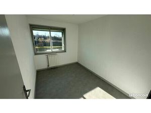 Bureau 9m² lumineux