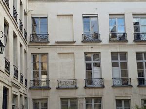 Location bureaux Paris Le Marais - 1 à 10 postes