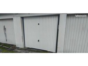 Garage/box 14 m² Pau