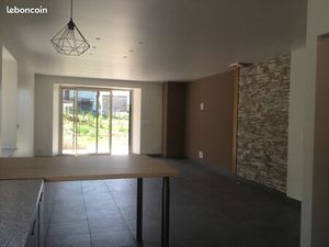 Charmant logement rénové de 118 m² – Terrasse plein sud  jardin et garage