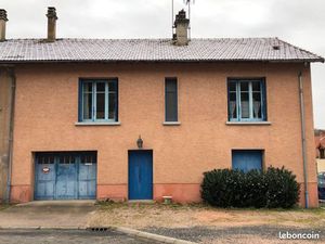 Maison avec petit terrain