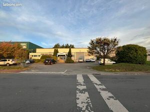 Bâtiment 600 m² au cœur de la zone de Champniers