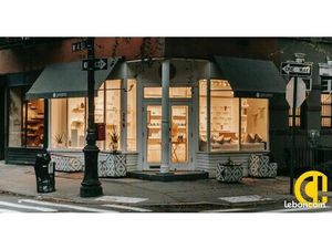 Local commercial 163 m²