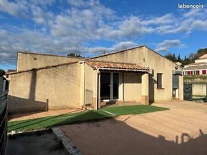 Boutique 113 m² GAREOULT