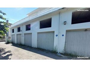 Box / garage a louer