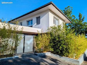 Vends maison contemporaine 5 pièces 133m2 à Viry 74580 - À seulement 200m de la frontière 