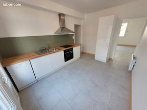 Maison avec jardin et garage