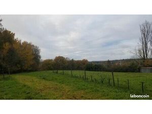 Terrain 330 m² La Sauve