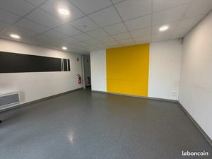 Local bureaux 430 m²