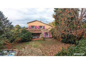 Villa 5 pièces 162 m²