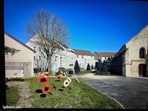 Studio Moussy le Neuf