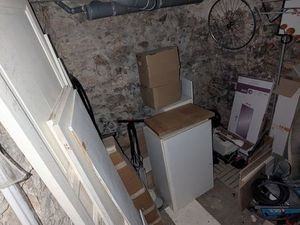 Location cave 17eme - 5m2
