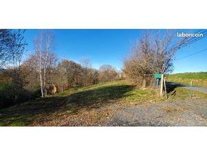 Terrain arboré proche Pouyastruc