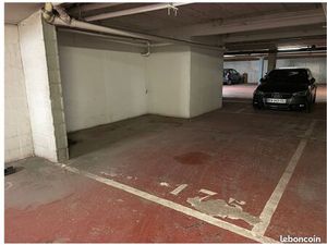 Location parking VOIT & MOTO 23M PARIS VII