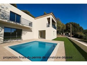 Villa 4 pièces 210 m²