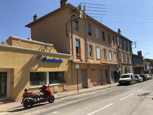 Location appartement 3 pièces 44 m² à Grasse (06130)