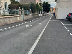 Local commercial à céder ou à louer